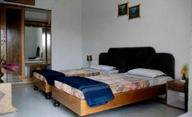 Hotel Surya ขชุราโห ภายนอก รูปภาพ