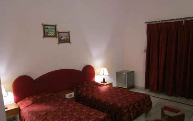 Hotel Surya ขชุราโห ห้อง รูปภาพ